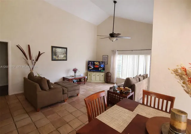5th image of 5524 Constant Spring Ter, Lauderhill, FL 33319
