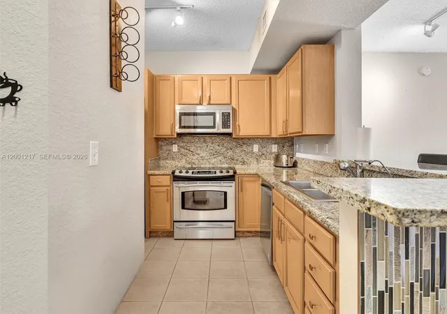 5th image of 6001 SW 70th St, South Miami, FL 33143