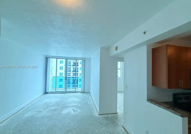 3rd image of 7501 E Treasure Dr #8B, North Bay Village, FL 33141 | MLS# A11993768