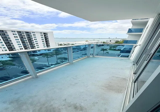 4th image of 7501 E Treasure Dr #8B, North Bay Village, FL 33141 | MLS# A11993768