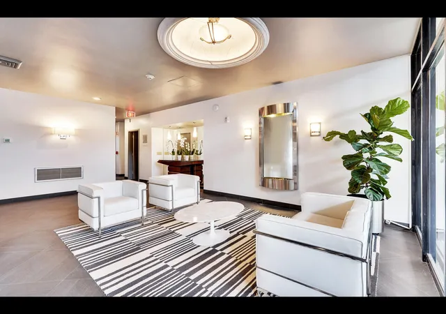 21st image of 2400 Presidential Wy #401, West Palm Beach, FL 33401 | MLS# B26016094