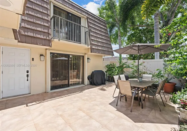 4th image of 7124 71St Wy, West Palm Beach, FL 33407 | MLS# A12002066