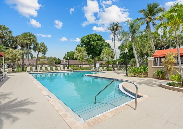 110th image of 7124 71st Wy, West Palm Beach, FL 33407 | MLS# A12002066