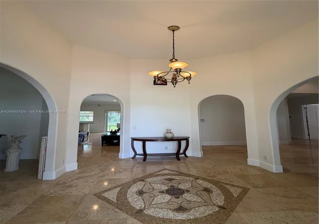 4th image of 4810 Sw 198Th Ter, Southwest Ranches, FL 33332 | MLS# A12000720