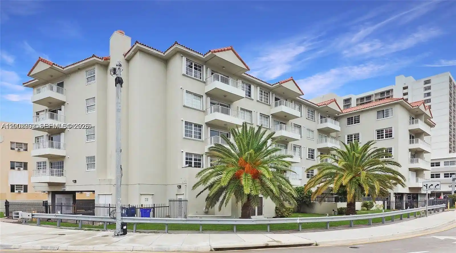 Condo for sale at 2600 Collins Ave #405, Miami Beach, FL 33140 | MLS# A12002302 | Listing updated on 2026-10-20