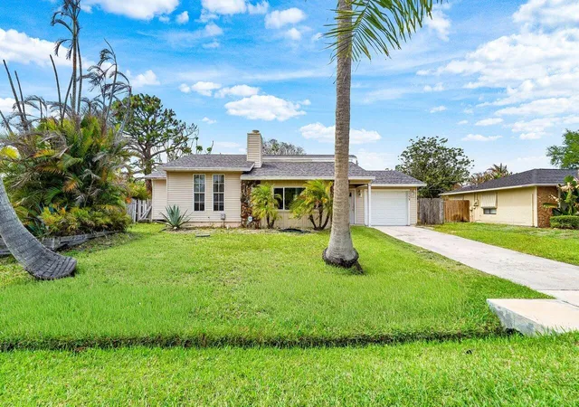 Homes for sale in Port St Lucie, FL | 2599 Se Grand Dr, Port St Lucie, FL 34952 | MLS# B26016367