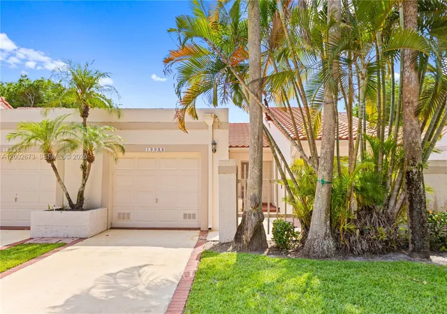 4th image of 19988 Rima Cir, Boca Raton, FL 33434 | MLS# A12002673
