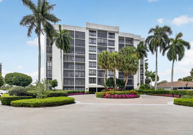 3rd image of 6815 Willow Wood Dr #4012, Boca Raton, FL 33434 | MLS# B26016530