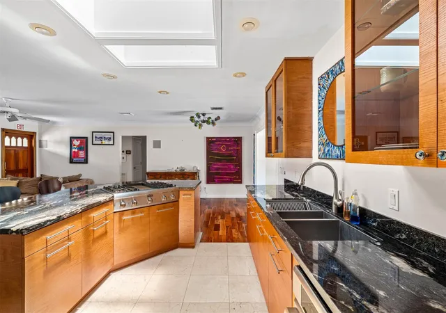 4th image of (Undisclosed), Hollywood, FL 33019 | MLS# B26016557