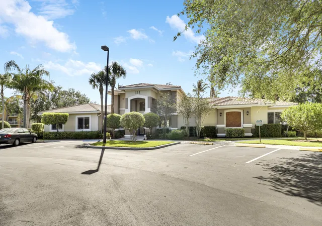 54th image of 121 Sw Palm Dr #Unit 306, Port St Lucie, FL 34986 | MLS# B26016609