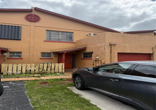 1st image of 8024 Nw 27th Ct, Sunrise, FL 33322 | MLS# A12002276