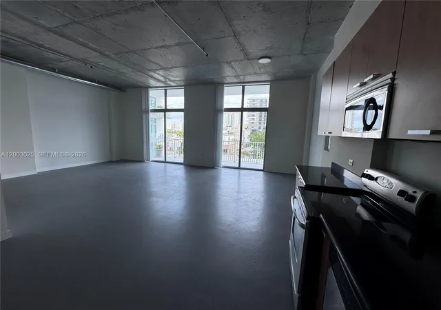 2nd image of 2100 Van Buren St #412, Hollywood, FL 33020 | MLS# A12003025