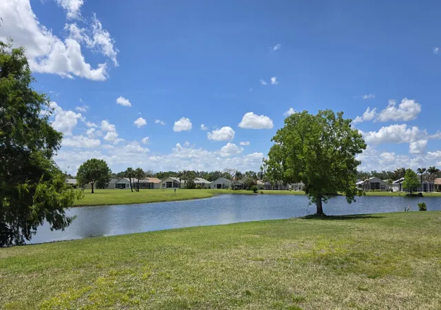19th image of 538 Sw Indian Key Dr, Port Saint Lucie, FL 34986 | MLS# B26016962