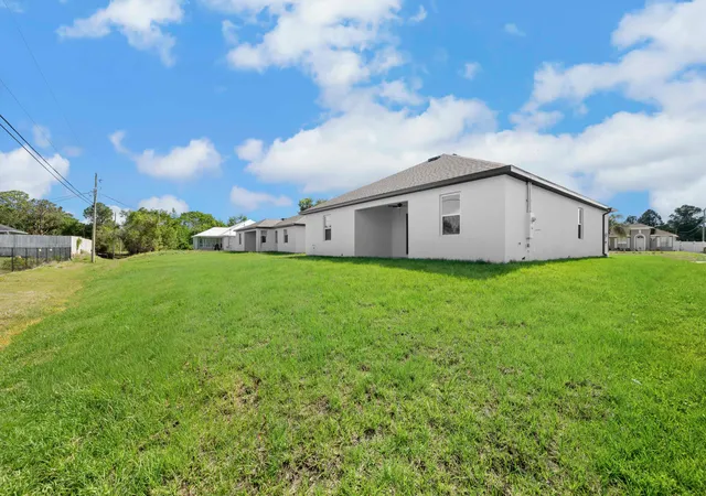 Photo 4 of Single family home for sale at 9335 101st Avenue, Vero Beach, FL 32967 | MLS# B26016968 | Listing updated on 2026-10-01