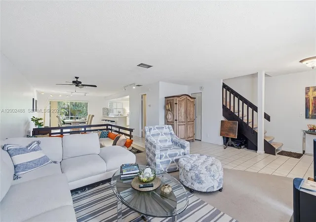 2nd image of 4309 Coral Springs Dr #2G, Coral Springs, FL 33065 | MLS# A12002488