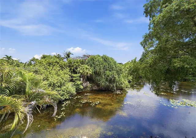 2nd image of 4309 Coral Springs Dr, Coral Springs, FL 33065
