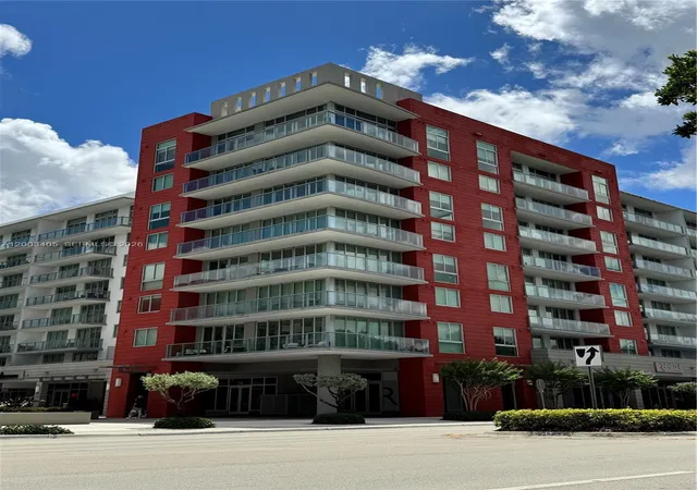 2nd image of 7751 Nw 107th Ave #411, Doral, FL 33178 | MLS# A12003405