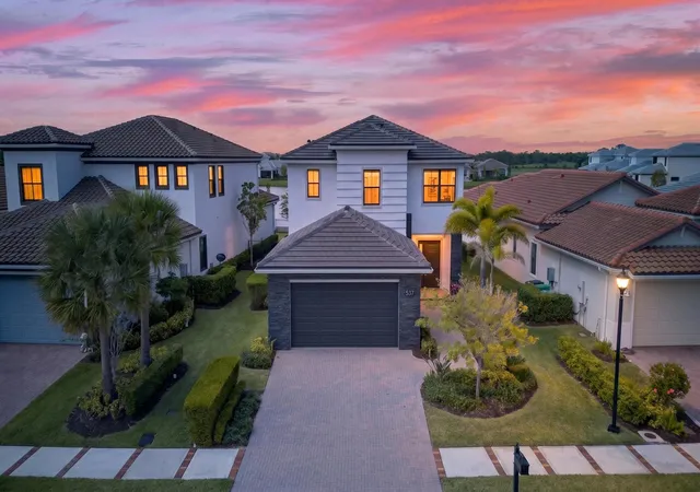 Homes for sale in Port Saint Lucie, FL | 537 Se Fascino Cir, Port Saint Lucie, FL 34984 | MLS# B26017186