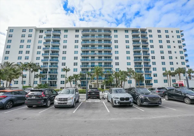 69th image of 7501 E Treasure Dr #4EF, North Bay Village, FL 33141 | MLS# A12003196