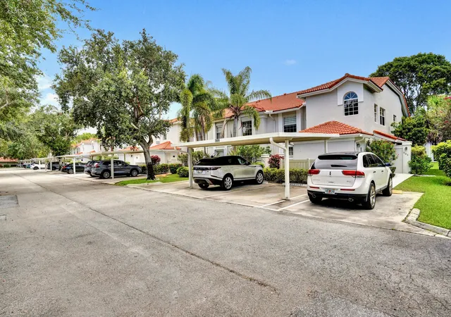 4th image of 7669 Springwater Pl, Boynton Beach, FL 33437