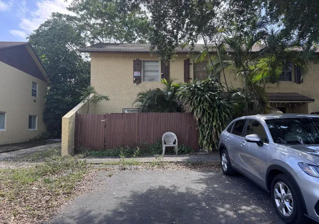 Photo 1 of Townhouse for sale at 4346 Nw 4th Avenue, Deerfield Beach, FL 33064 | MLS# B26017491 | Listing updated on 2026-09-25