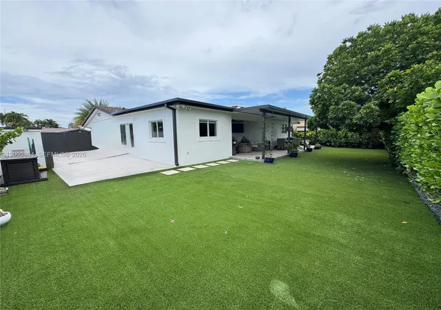 Homes for sale in Miami Gardens, FL | 18620 Nw 47th Ct, Miami Gardens, FL 33055 | MLS# A12003854