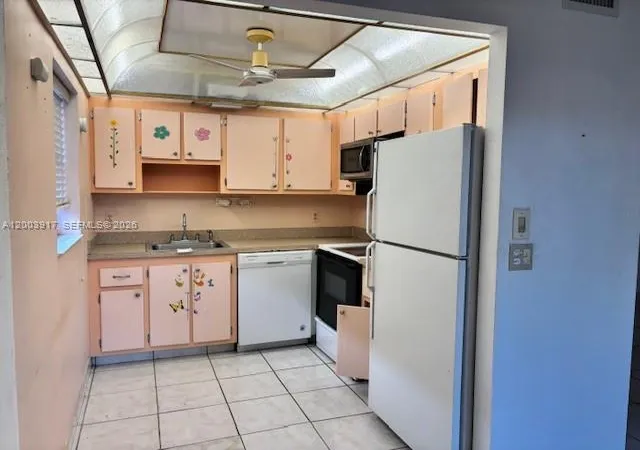 Homes for sale in Delray Beach, FL | 8 Saxony A 8, Delray Beach, FL 33446