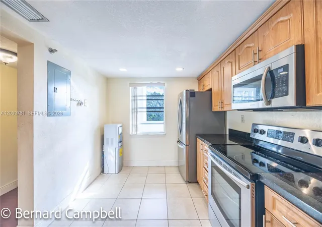 3rd image of 3940 Inverrary Blvd #403A, Lauderhill, FL 33319 | MLS# A12003781