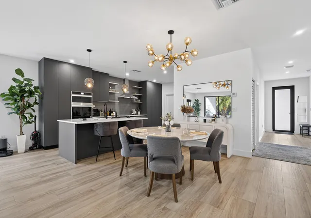 Photo 1 of Single family home for sale at 913 Ne 15th Street, Fort Lauderdale, FL 33304 | MLS# B26017710 | Listing updated on 2026-10-07