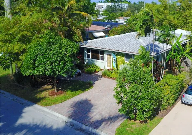 Photo 1 of Single family home for sale at 1031 Lincoln St, Hollywood, FL 33019 | MLS# B26017728 | Listing updated on 2026-10-02