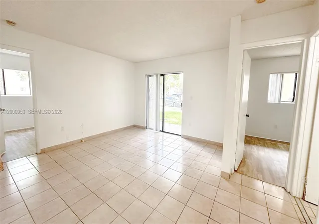 2nd image of 9491 S Palm Cir, Pembroke Pines, FL 33025