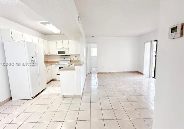 19th image of 9491 S Palm Cir #S 103, Pembroke Pines, FL 33025 | MLS# A12000953