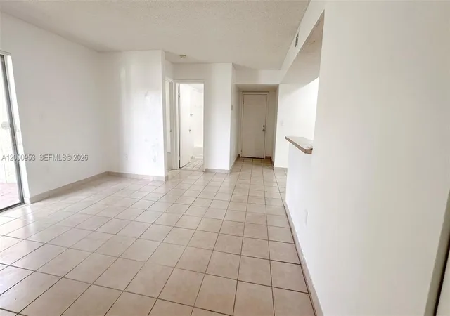 5th image of 9491 S Palm Cir #S 103, Pembroke Pines, FL 33025 | MLS# A12000953