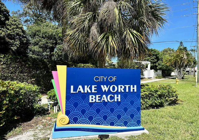 Homes for sale in Lake Worth Beach, FL | 2880 Lake Osborne Dr #210, Lake Worth Beach, FL 33461 | MLS# B26017932