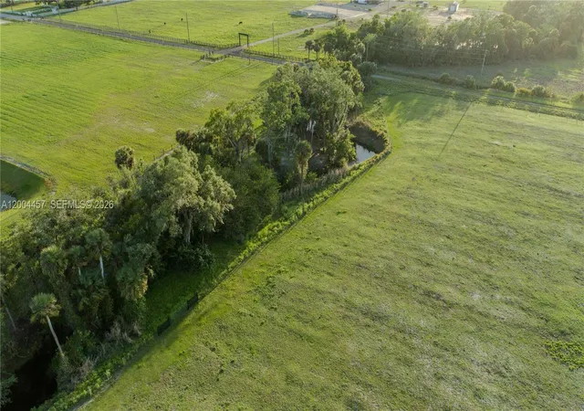 16th image of 595 Norris Rd, Labelle, FL 33935 | MLS# A12004457
