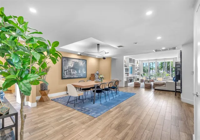 4th image of 791 Crandon Blvd 302, Key Biscayne, FL 33149