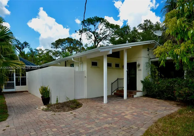 Homes for sale in Alva, FL | 18220 Elmwood, Alva, FL 33920 | MLS# A12004491