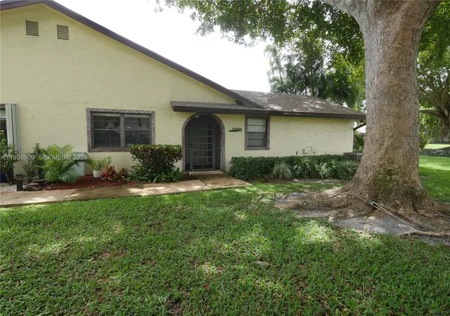 5th image of 23359 Barlake Dr, Boca Raton, FL 33433 | MLS# A11998509