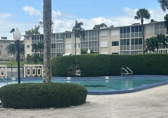 Homes for sale in Lake Worth Beach, FL | 2682 S Garden Drive, Lake Worth Beach, FL 33461 | Houzeo