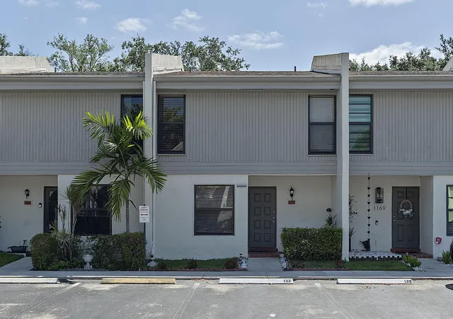 1st image of 1177 Nw 98th Ter #132, Pembroke Pines, FL 33024 | MLS# B26018051