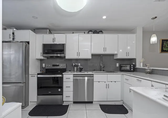 4th image of 1177 Nw 98Th Ter #132, Pembroke Pines, FL 33024 | MLS# B26018051