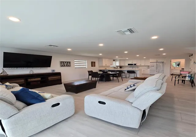 3rd image of 94825 Overseas Hwy #187, Key Largo, FL 33037 | MLS# A12004304