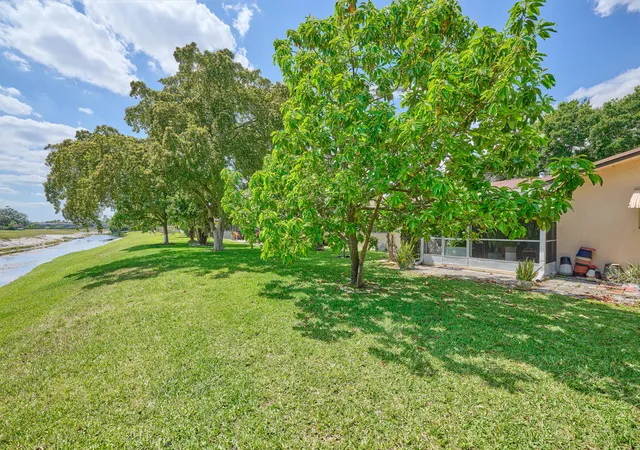 Photo 4 of House for sale at 7708 Margate Blvd #10-3, Margate, FL 33063 | MLS# B26018145 | Listing updated on 2026-09-23
