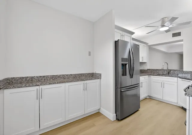 2nd image of 23277 Barwood Ln N, Boca Raton, FL 33428