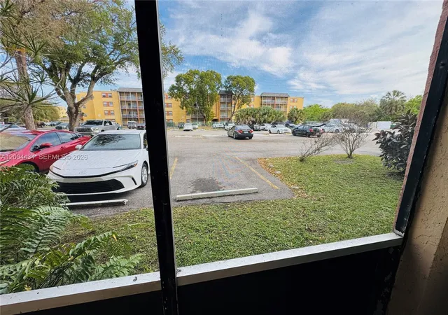 4th image of 2800 Nw 56Th Ave #D102, Lauderhill, FL 33313 | MLS# A12004434