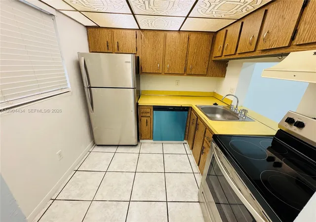 5th image of 2800 Nw 56Th Ave #D102, Lauderhill, FL 33313 | MLS# A12004434