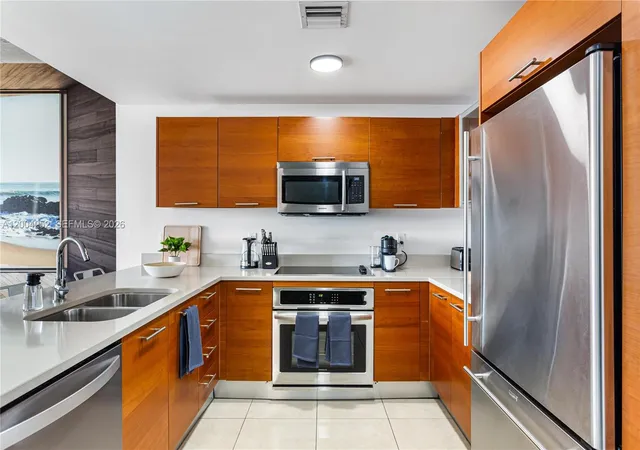 4th image of 3250 Ne 1St Ave #913, Miami, FL 33137 | MLS# A12004252