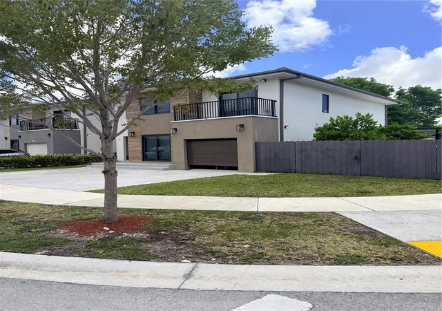 Homes for sale in Florida City, FL | 102 Nw 10th Pl, Florida City, FL 33034 | MLS# A12005260