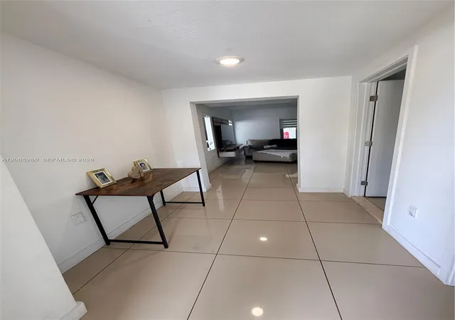 4th image of 102 Nw 10Th Pl, Florida City, FL 33034 | MLS# A12005260