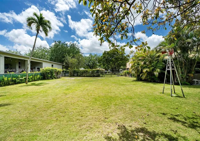 4th image of 57 N Melrose Dr, Miami Springs, FL 33166 | MLS# A12004436